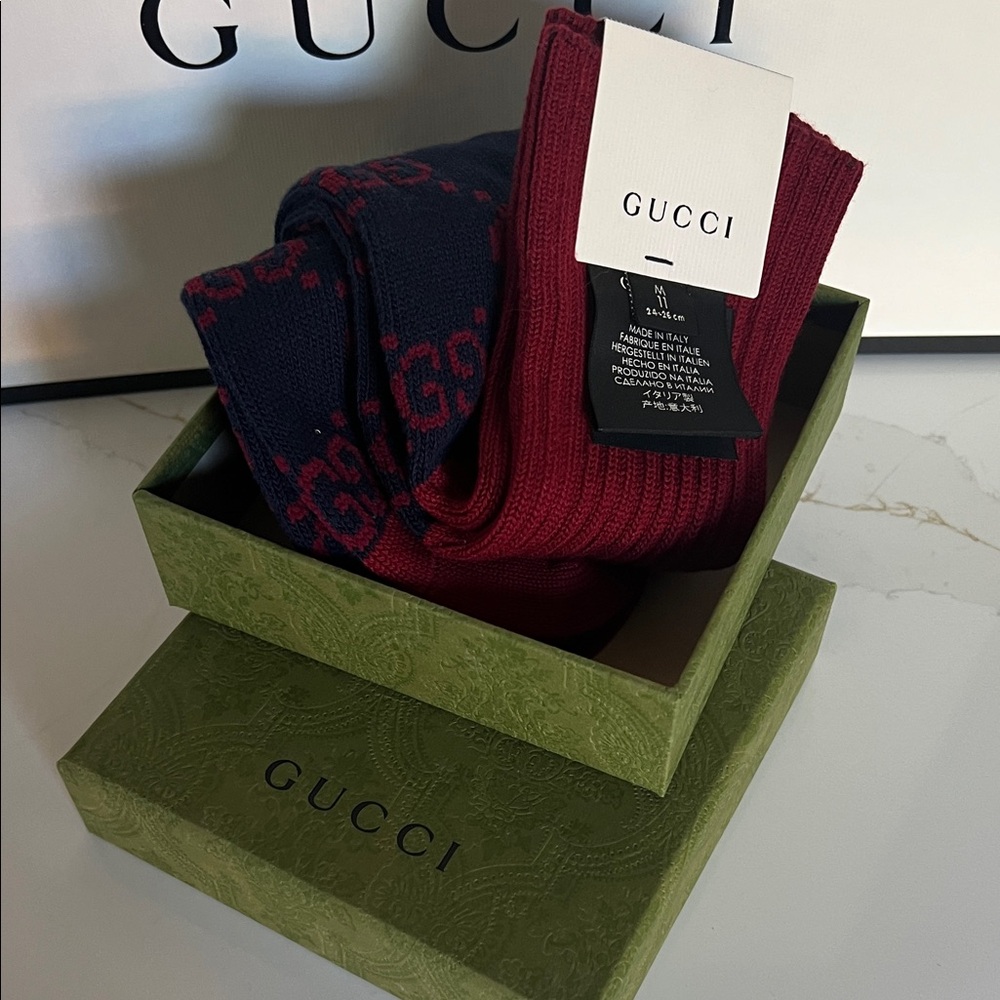 Gucci unisex Burgundy and Navy Socks - Picture 7 of 8